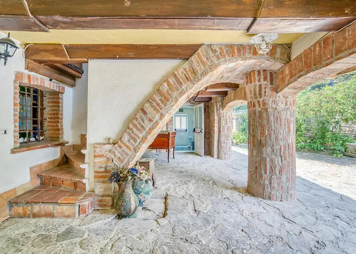 Castello Dei Diamanti * Belvedere Langhe